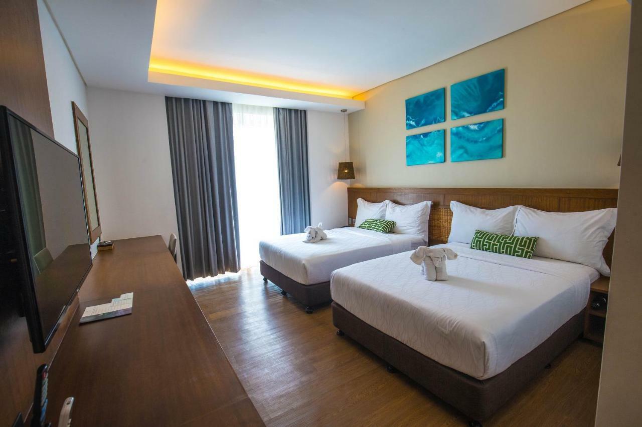 Acea Subic Beach Resort Екстер'єр фото
